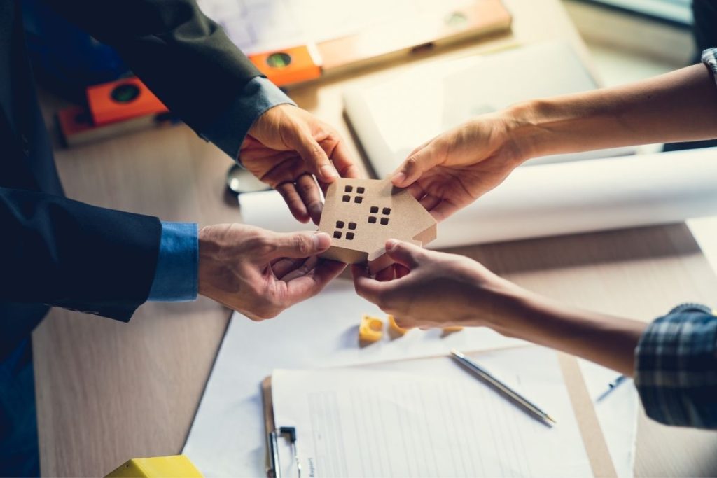 Thinking of Buying A Home? Use This Guide and Make Your Home Buying Experience a Pleasant One.