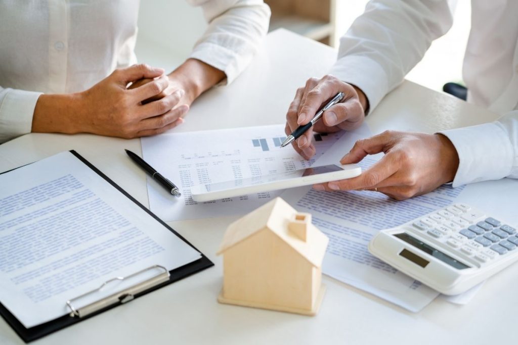 How Do Real Estate Agents Get Paid?