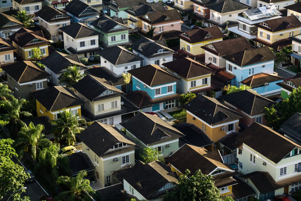 8 Hot Tips That Will Make Your Home Sell Faster This Spring
