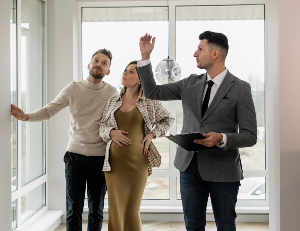 Selling or Buying a Home? Make Sure You Get The Timing Right.