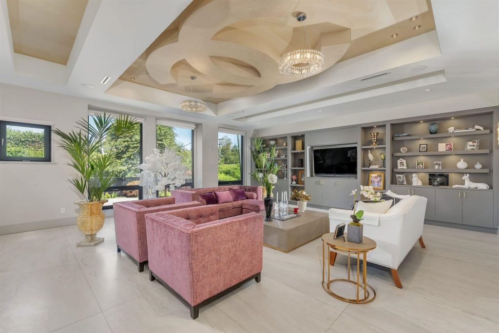 Build Your West Vancouver Dream Home or Duplex with MyHomeDesigner: A Step-by-Step Guide